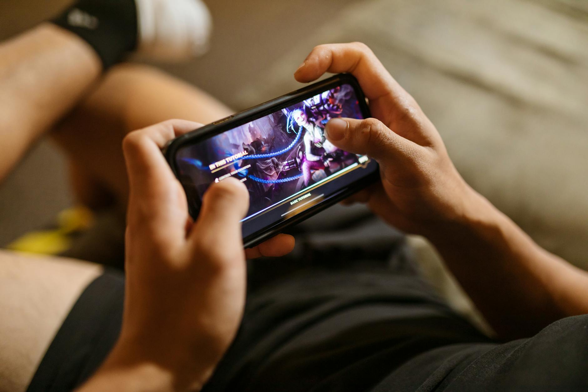 Trải nghiệm di động mượt là một trong những yếu tố khiến game nổ hũ được chú ý.